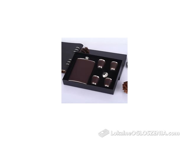 Luksusowy Zestaw Prezentowy ze Stali Nierdzewnej – Piersiówka, Kieliszki i Lejek