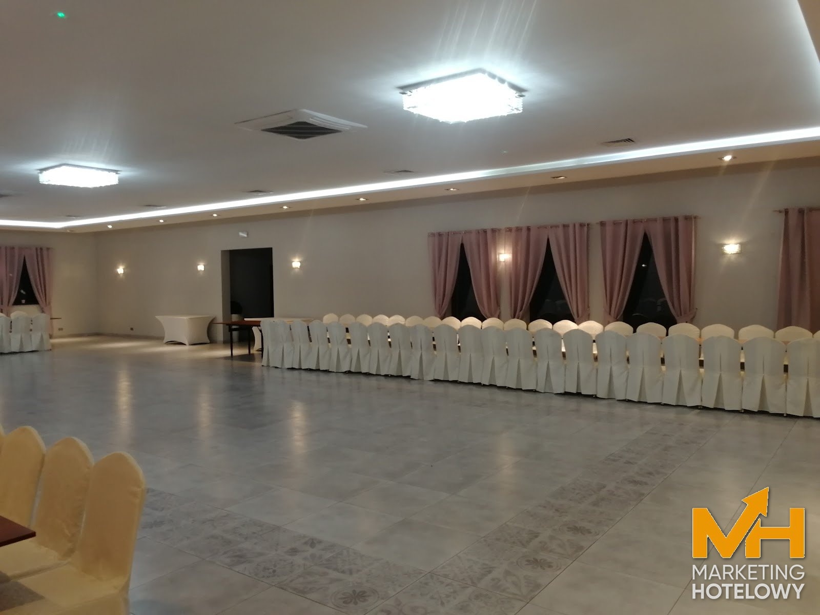 Sala Diament, Turek - zdjęcie 3