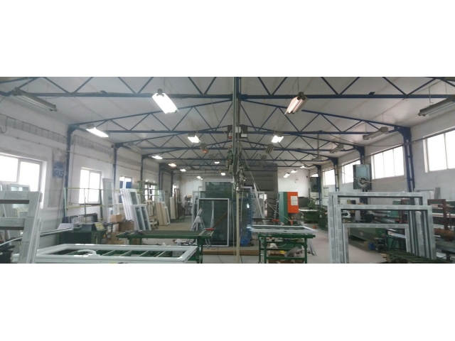 Sprzedam fabrykę okien.